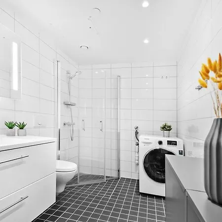 New In Helsfyr Oslo, Near Central Apartment